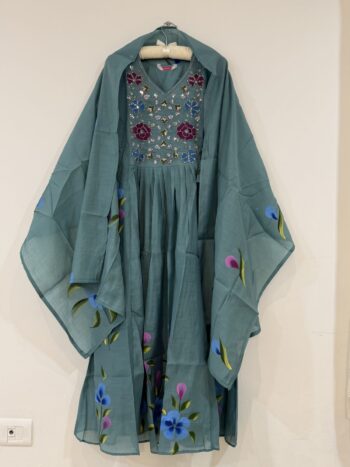 Blue embroidery hand painted set