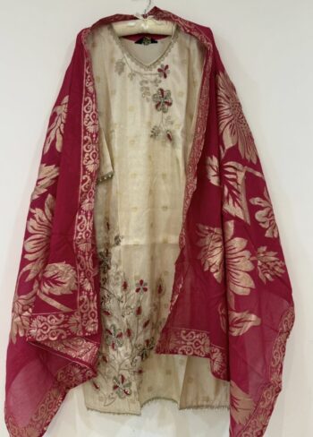 Jacquard tissue set